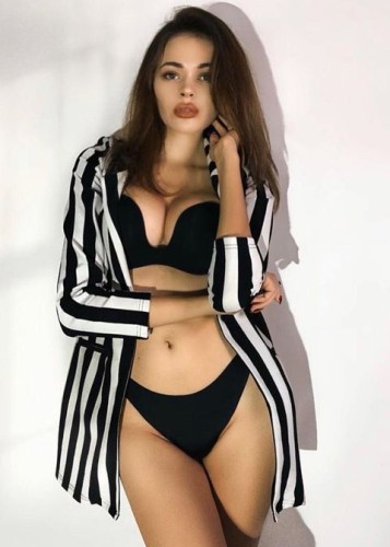 Яна, Г. Мама
